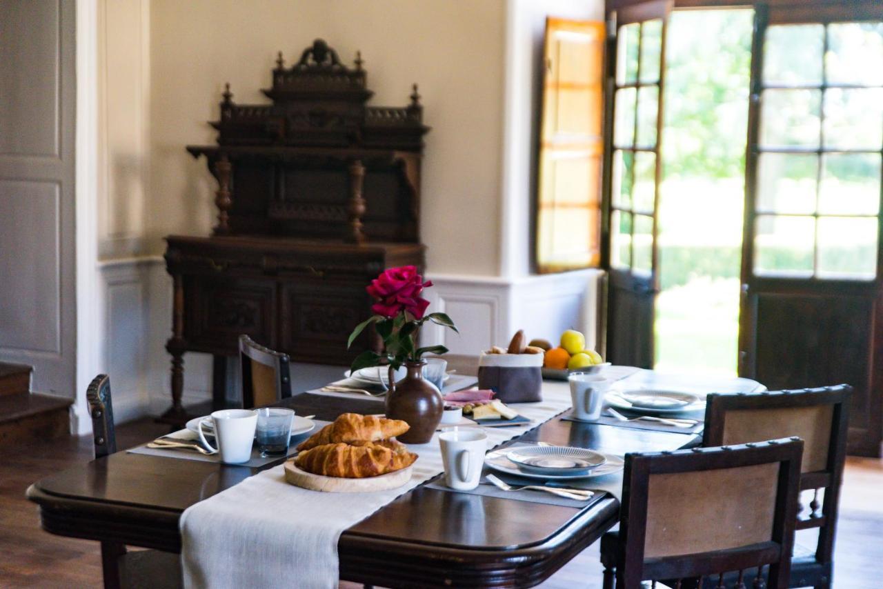 Ménil Le Bas Chitray B&B 외부 사진